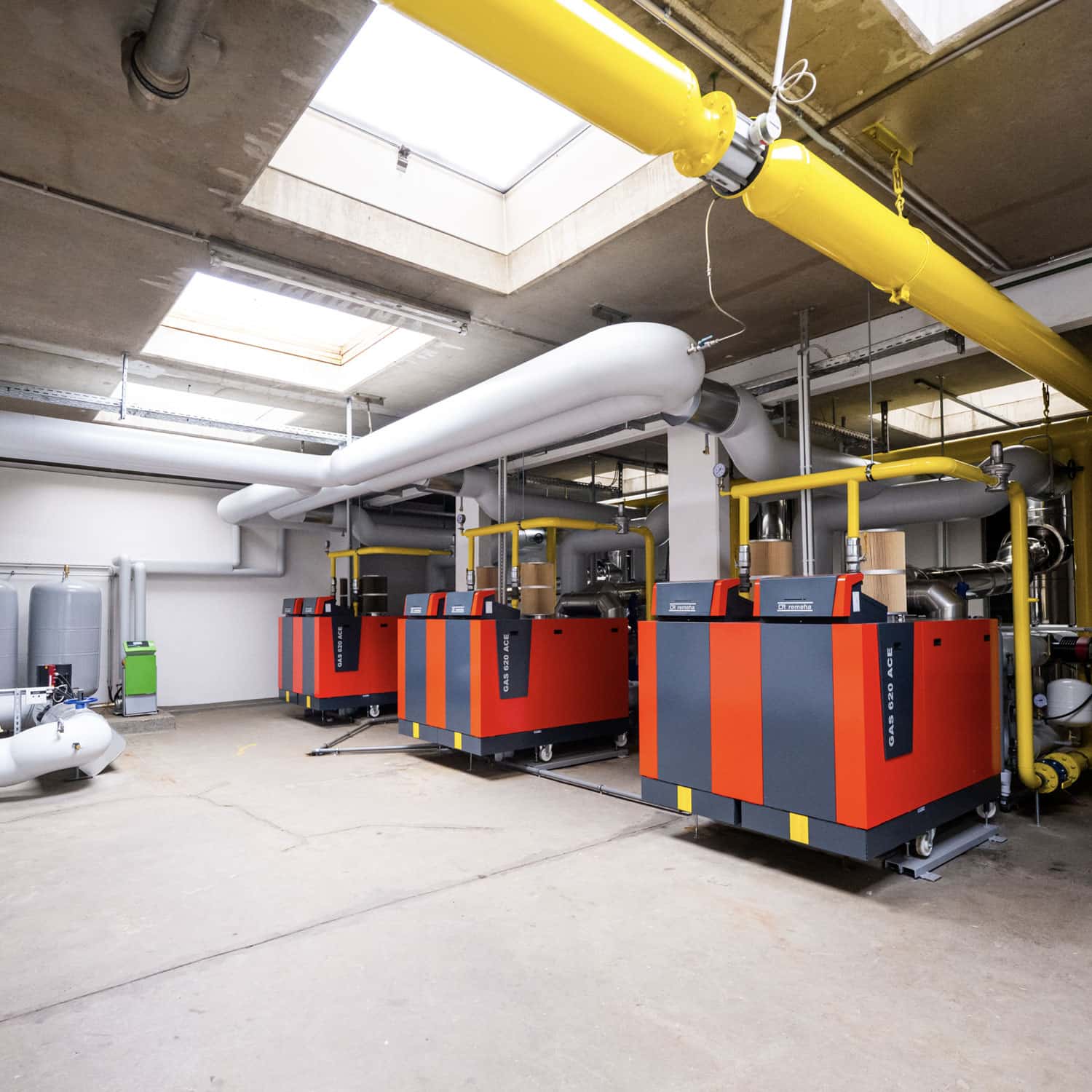 Neue Heizungsanlage in der Heizzentrale des Pallasseums